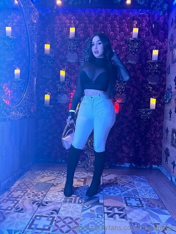 cloewhitex