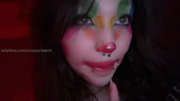 clussyclownn