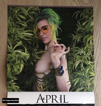 Comic Book Girl 19