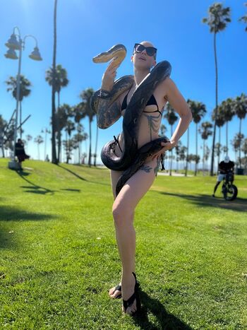 Comicbookgirl19