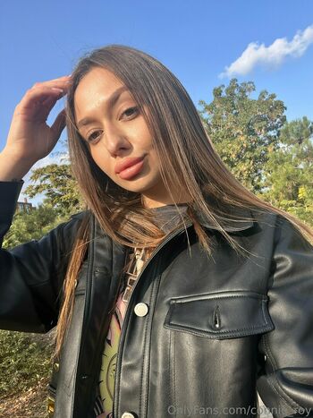 connie_roy