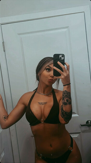 Cora Jade