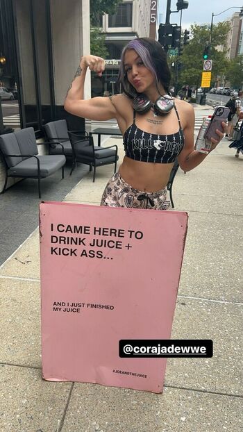 Cora Jade