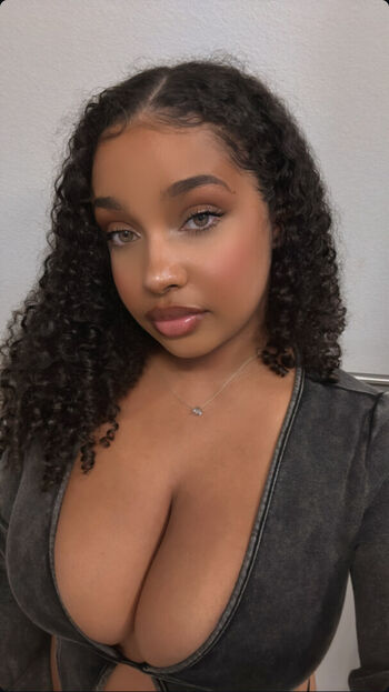 Corie Rayvon