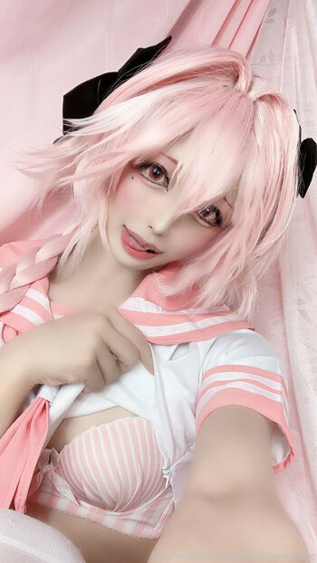 cosplayers.momodayo