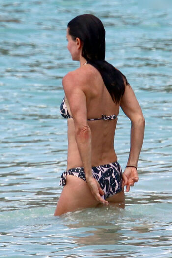 Courteney Cox
