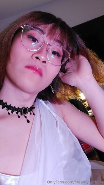 creamy_eclaire