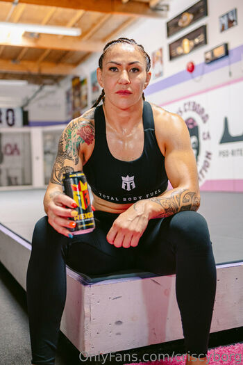 criscyborg