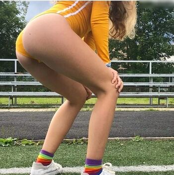 curly_decency