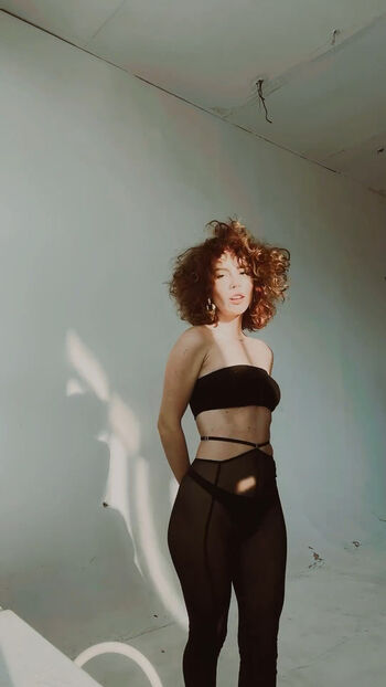 curlywiktoria