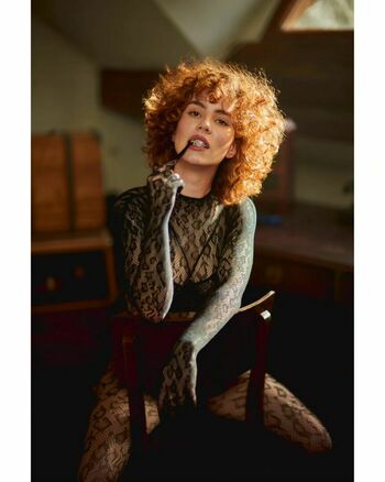 curlywiktoria