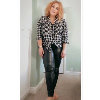 Curvy Abbii