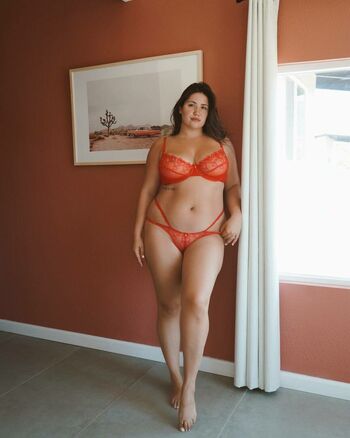 Curvy Goddesses