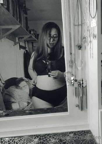 curvy_gothick