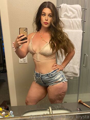Curvy_Krysta