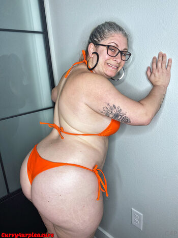 curvy4urpleasure