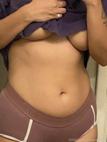 curvybxtch