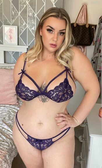 curvygirllou