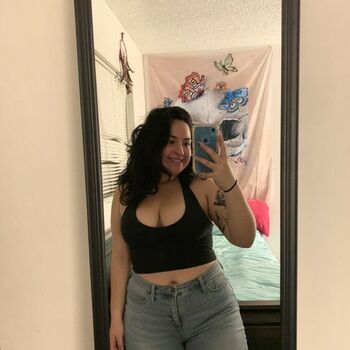 curvygirlynat