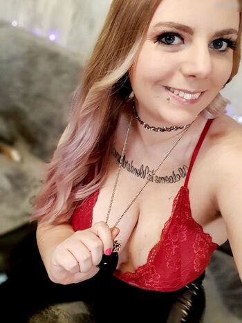 CurvyJessi