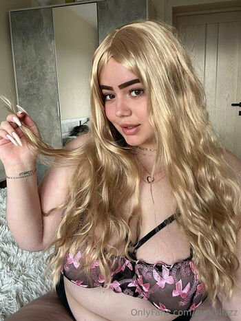 curvylizzz