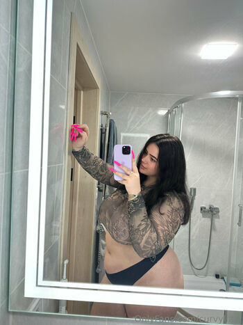 curvylizzz