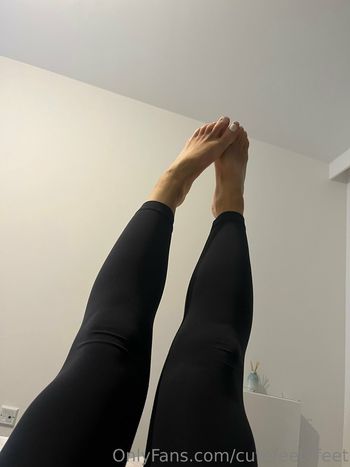 cutefeetyfeet