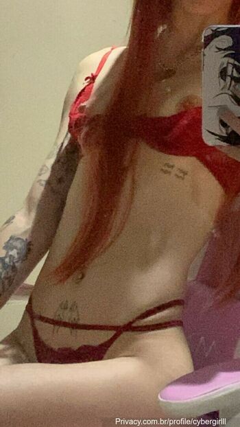 Cybergirlll