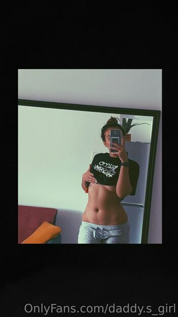 daddy.s_girl