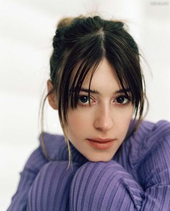 Daisy Edgar-Jones