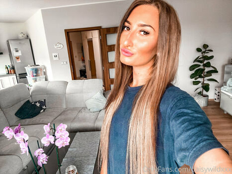 daisy_elfina