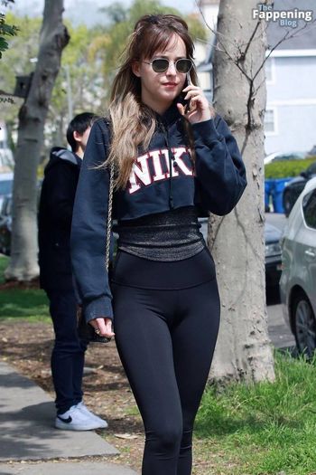 Dakota Johnson