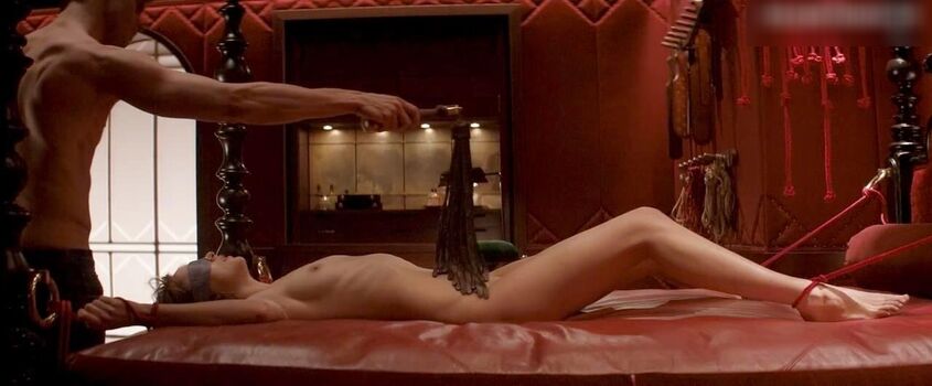 Dakota Johnson