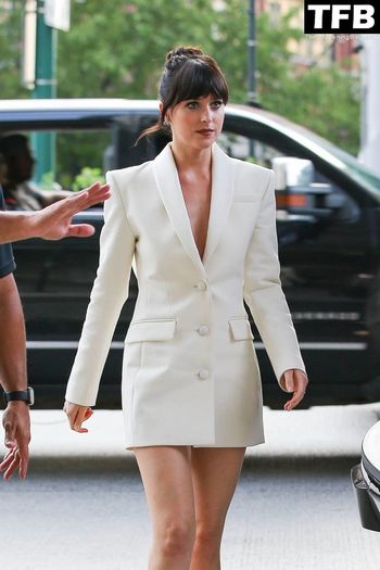 Dakota Johnson