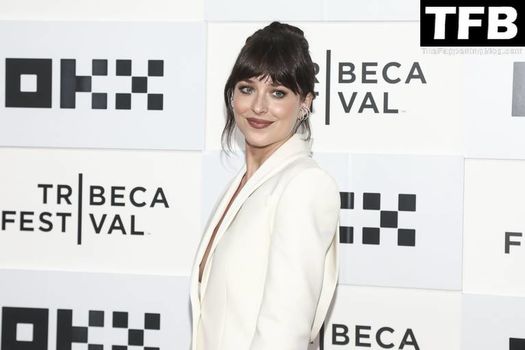 Dakota Johnson