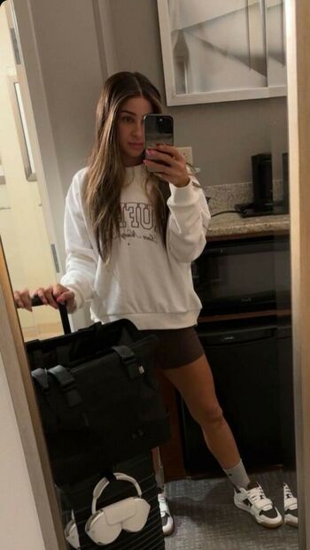 Dakota Kai