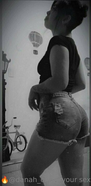 danah_curvy