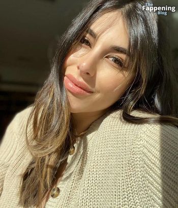 Daniella Monet