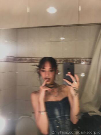 Darkscorpiio