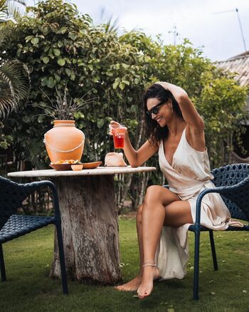Débora Nascimento