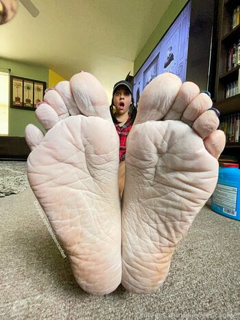 deedeericanfeet