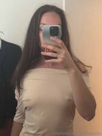 dellacarolyn