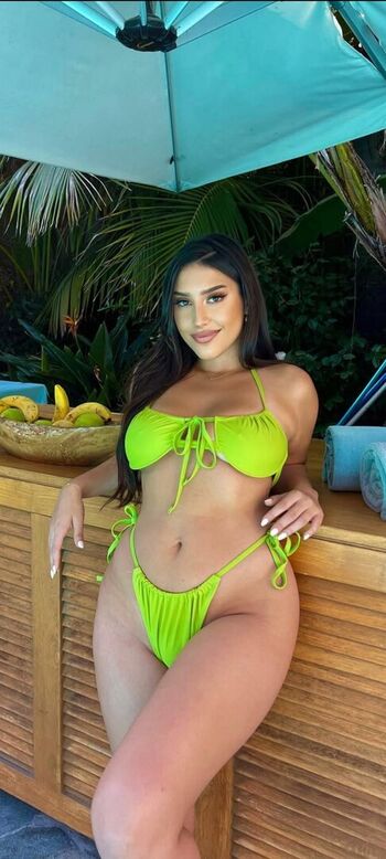 Dellara Legalbaddie