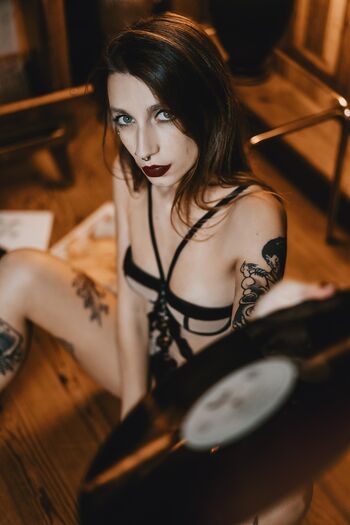 Demonia