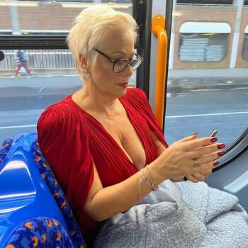 Denise Welch