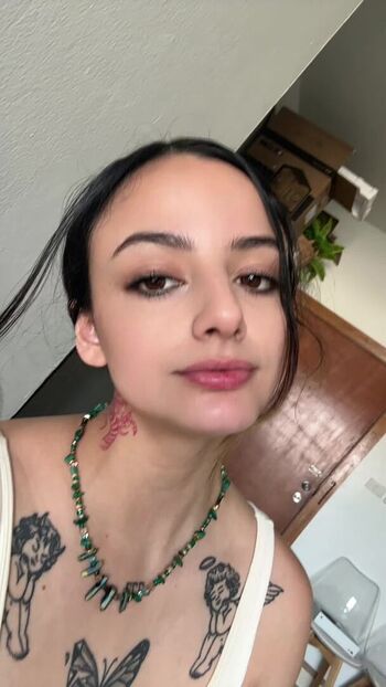 Desi VIP