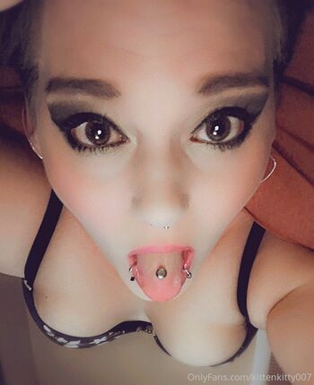 desires_raven