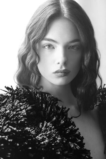 Deva Cassel