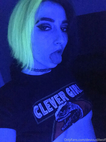 deviouslilwolf