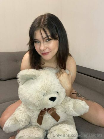 dianabigtits